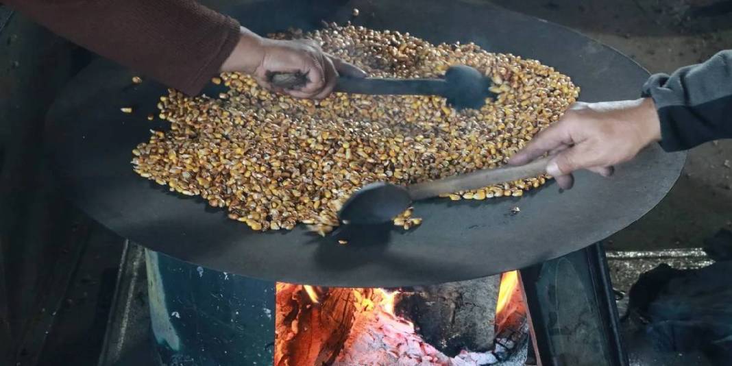 Dede mirası lezzeti geleneksel yöntemlerle hazırlıyorlar: 3 kaşığı tüm gün tok tutuyor 6